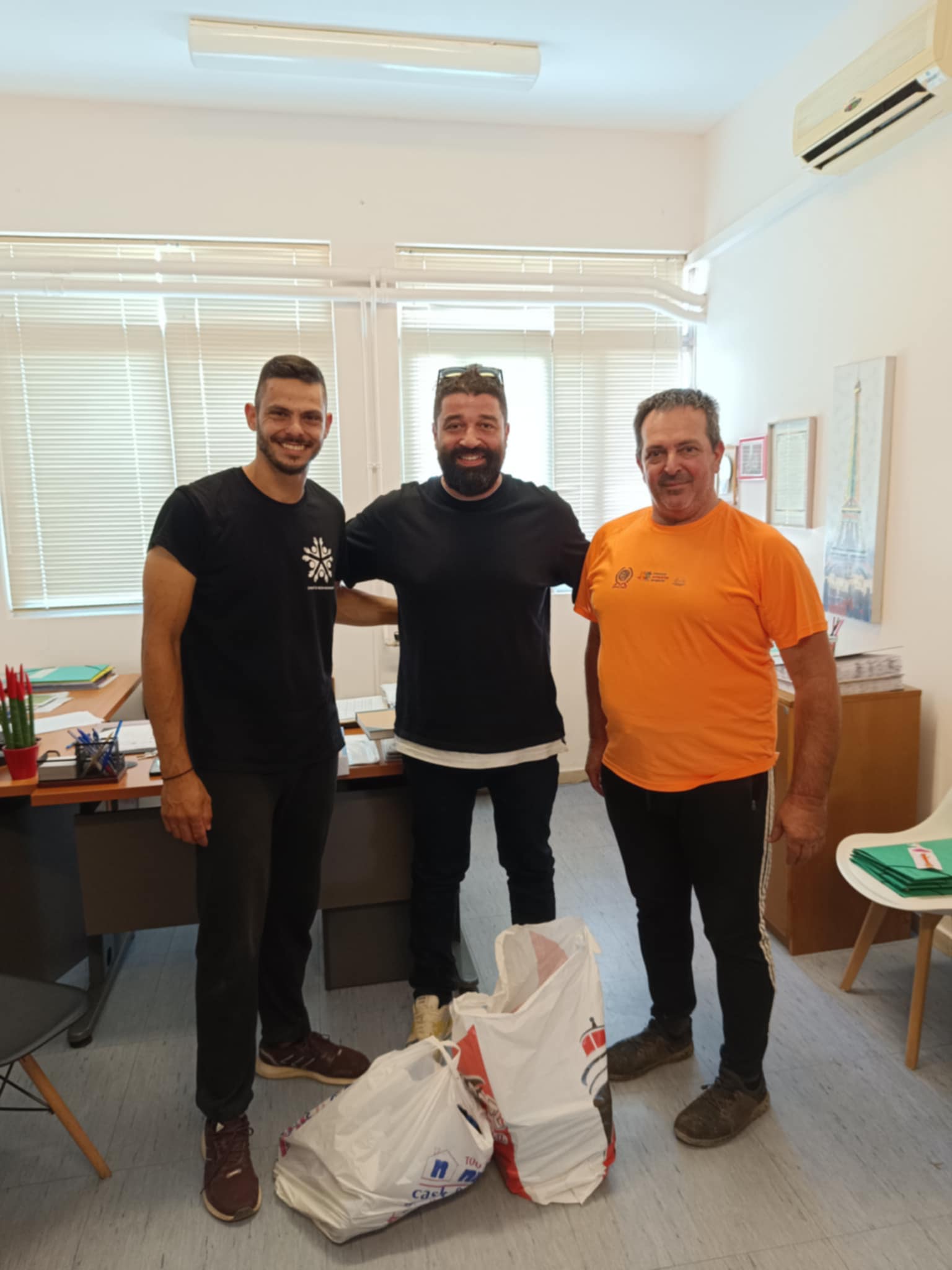 Σύλλογος νέων Καταραχίου – Αγία Μαρίνα: Κανένα παιδί χωρίς σχολικά