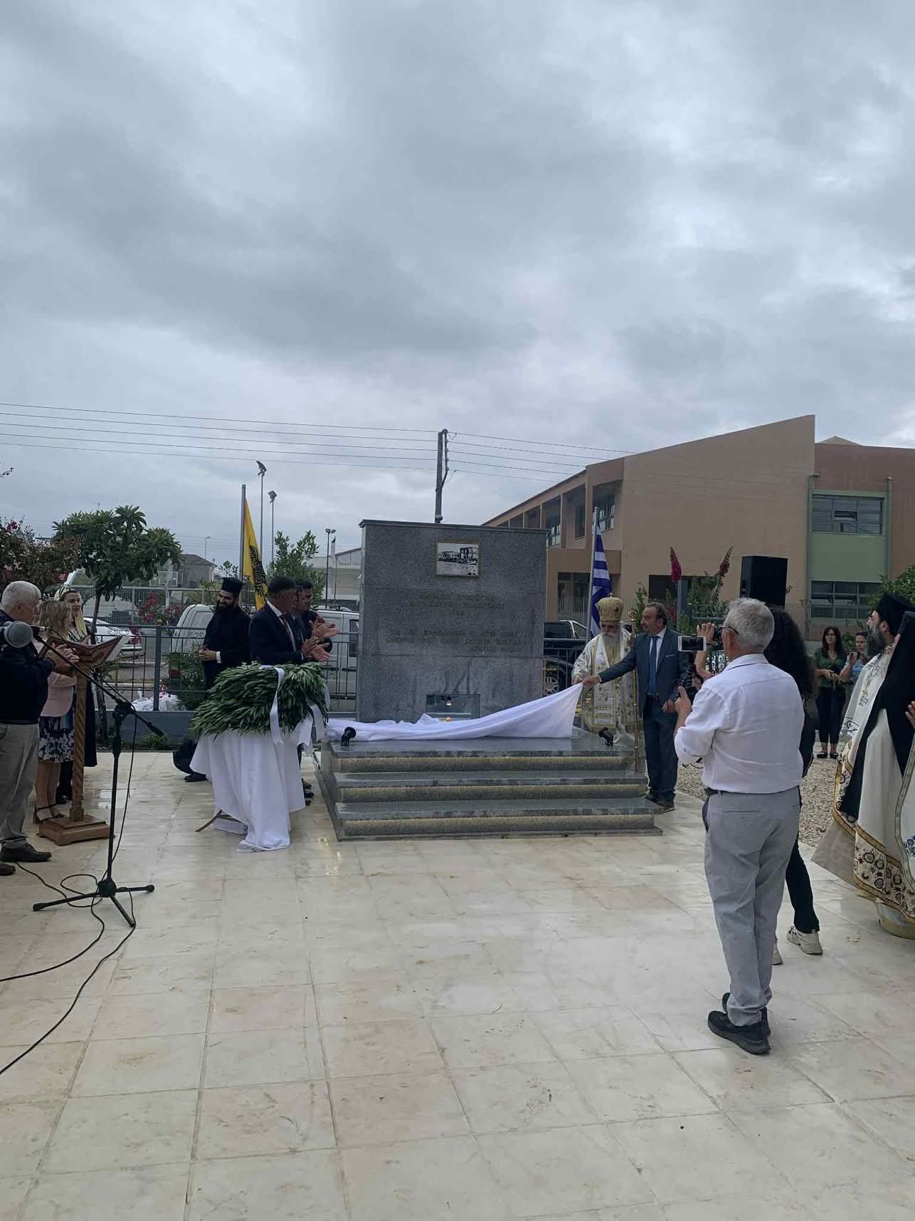 Πραγματοποιήθηκαν τα Αποκαλυπτήρια Μνημείου Προσφύγων Μικρασιατικού Ελληνισμού στη Νέα Μανωλάδα