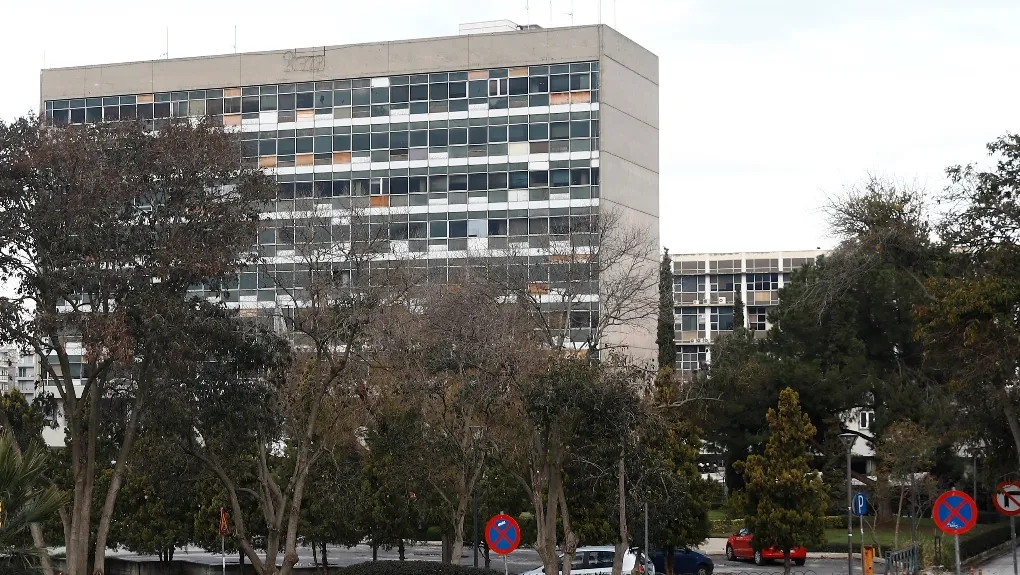 Από τις εστίες του ΑΠΘ και το μετρό Θεσσαλονίκης μέχρι τον Ερυθρό