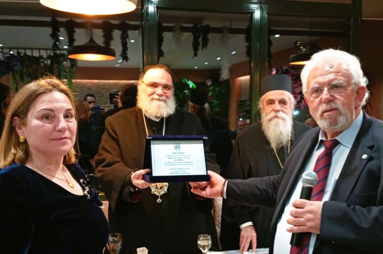 Ο Δήμος Ήλιδας τίμησε τον Μητροπολίτη Ταμασού και Ορεινής Κύπρου, σε ανταπόδοση της φιλοξενίας των Ηλείων αιρετών τον περασμένο Νοέμβριο