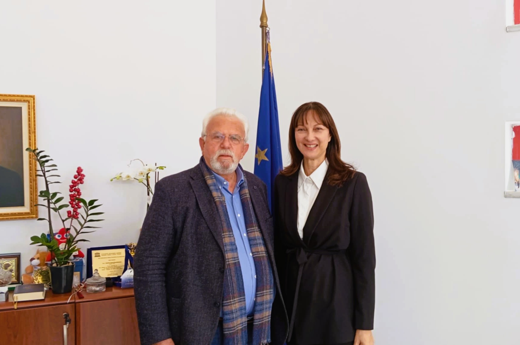 Φιλική συνάντηση Χρ. Χριστοδουλόπουλου με την Έλ.  Κουντουρά