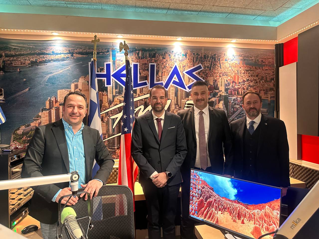 Ο Ν. Φαρμάκης στη Ν. Υόρκη: Επαφές με την ομογένεια