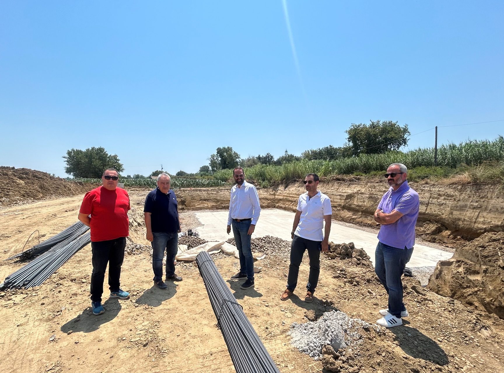 Ο Ν. Φαρμάκης και ο Β. Γιαννόπουλος στο μεγάλο έργο υπογειοποίησης των δικτύων άρδευσης του ΤΟΕΒ Γαστούνης
