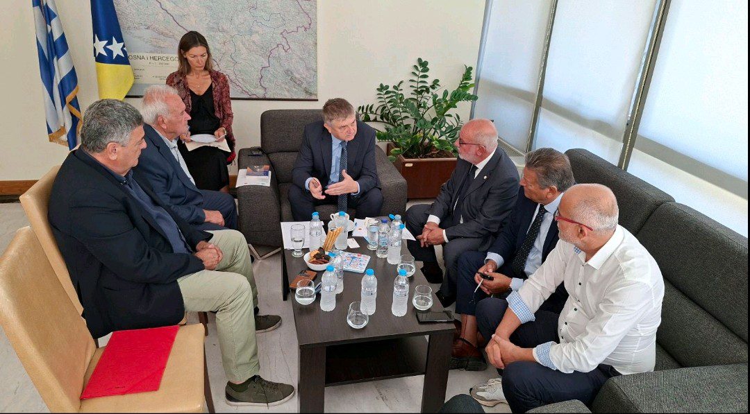 Π.Δ.Ε.: Συνάντηση των Αντιπεριφερειαρχών, Π. Σακελλαρόπουλου και Αθλητισμού, Π. Αντωνόπουλου με τον Πρέσβη της Βοσνίας και Ερζεγοβίνης , Ντράγκαν Βούκοβιτς