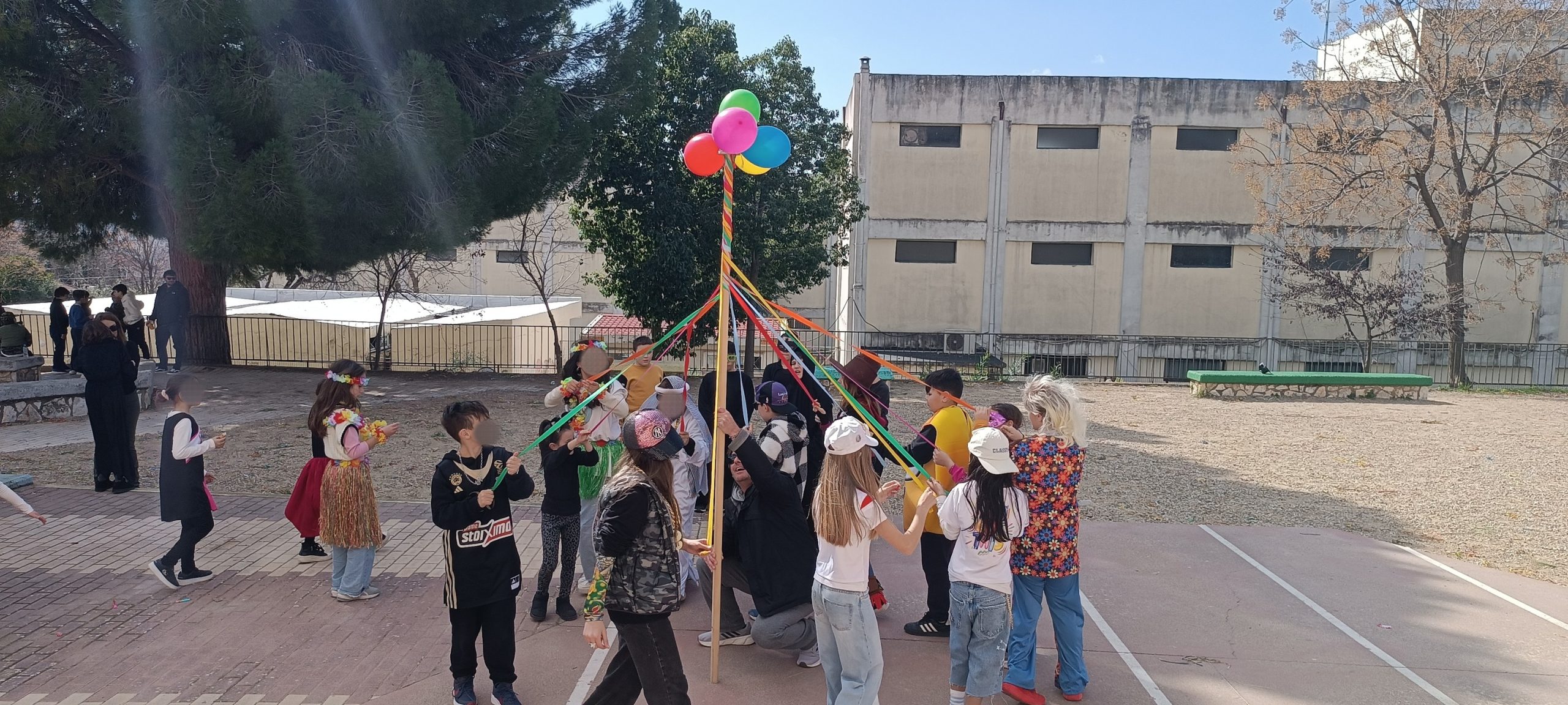 Τσίκνισαν και διασκέδασαν τα σχολεία του Δήμου Αρχαίας Ολυμπίας!