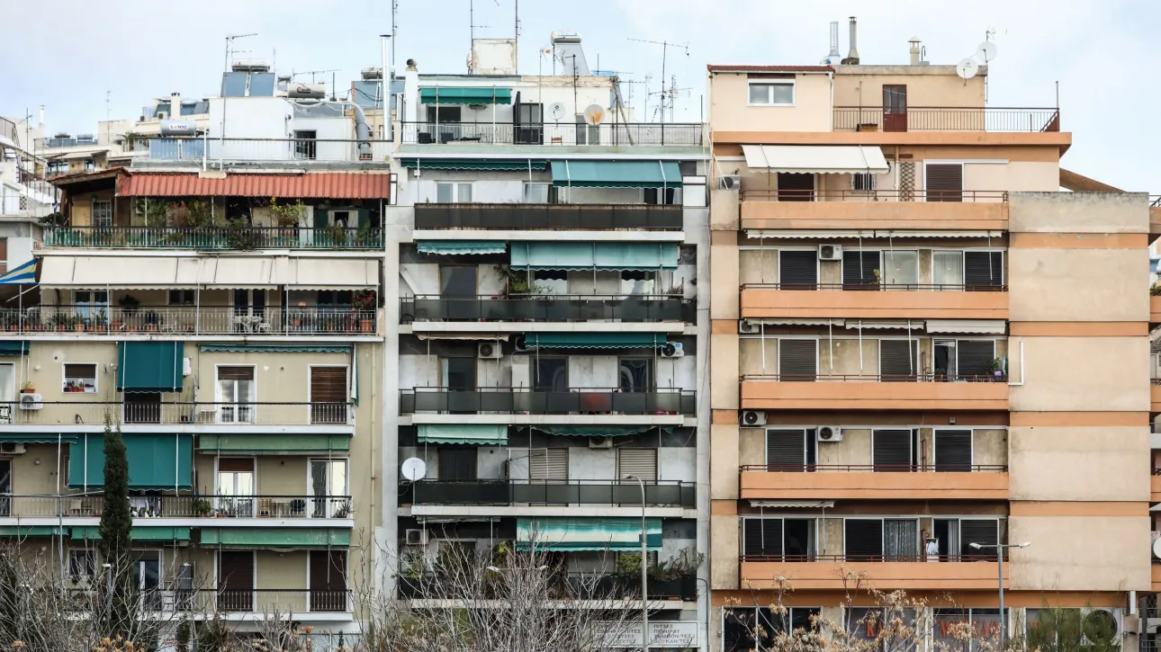 Ακίνητα: Γιατί οι Έλληνες αγοραστές στρέφονται στα παλαιά διαμερίσματα