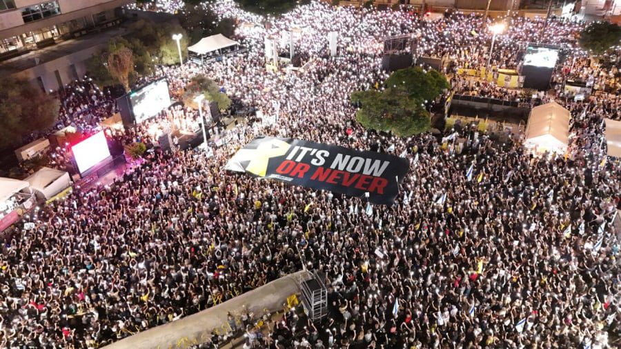 «Τώρα ή ποτέ»: Ο Τραμπ στέλνει μήνυμα για συμφωνία σε Νετανιάχου και Χαμάς