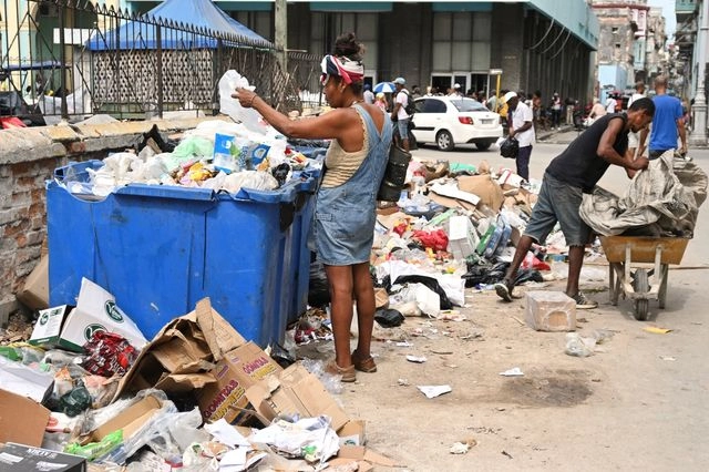 Κούβα: Υπουργός αρνήθηκε την ύπαρξη ζητιάνων στη χώρα – “Είναι επιλογή τους”