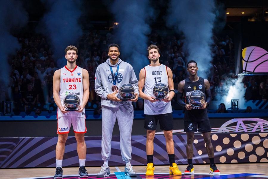 Γιάννης Αντετοκούνμπο: «To μεγαλύτερο επίτευγμα της ζωής μου»