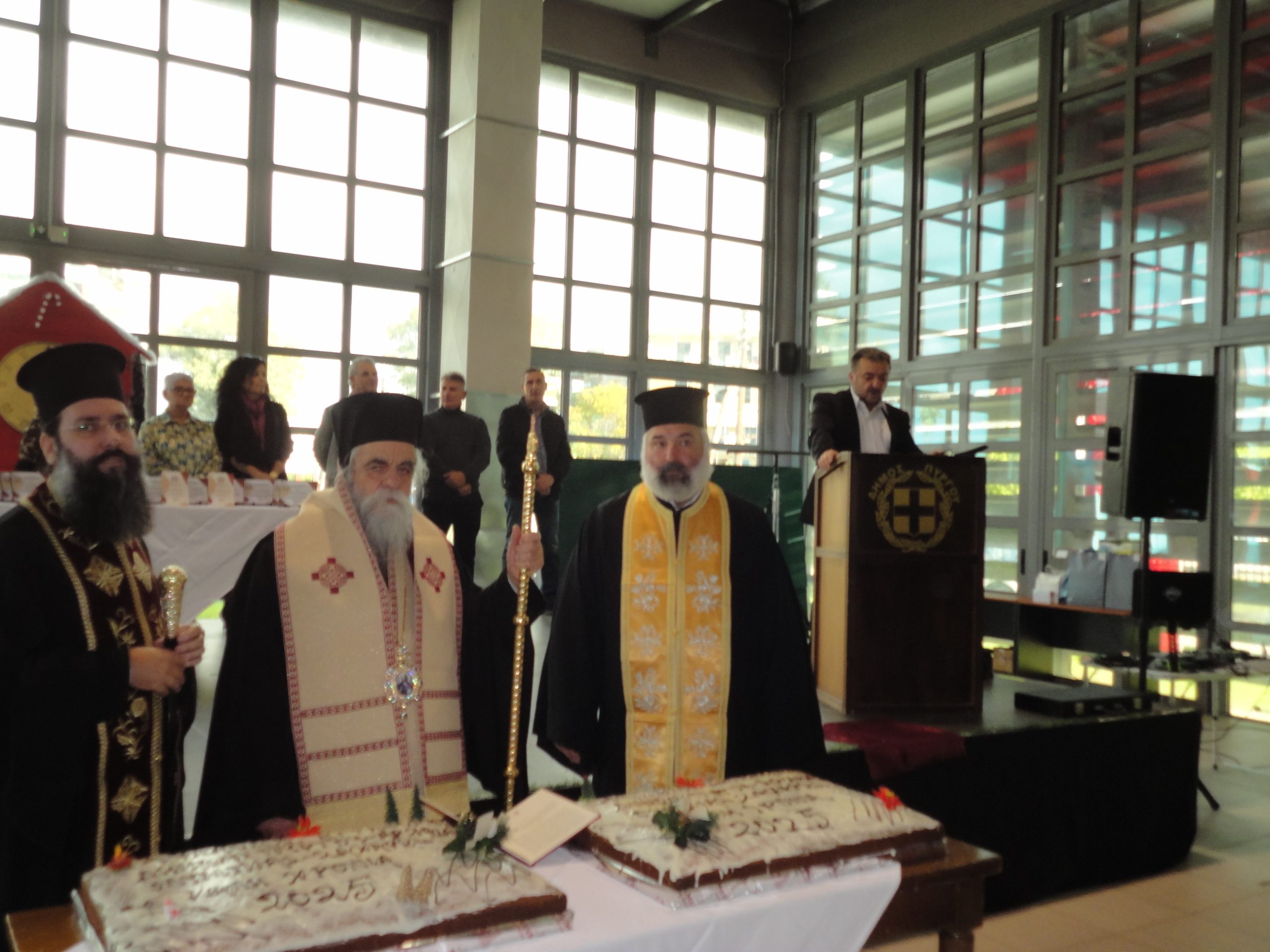 Σύλλογος εργαζομένων Δήμου Πύργου: Πρωτοχρονιάτικη πίτα με ευχές, τιμητικές πλακέτες, δώρα και διασκέδαση.  