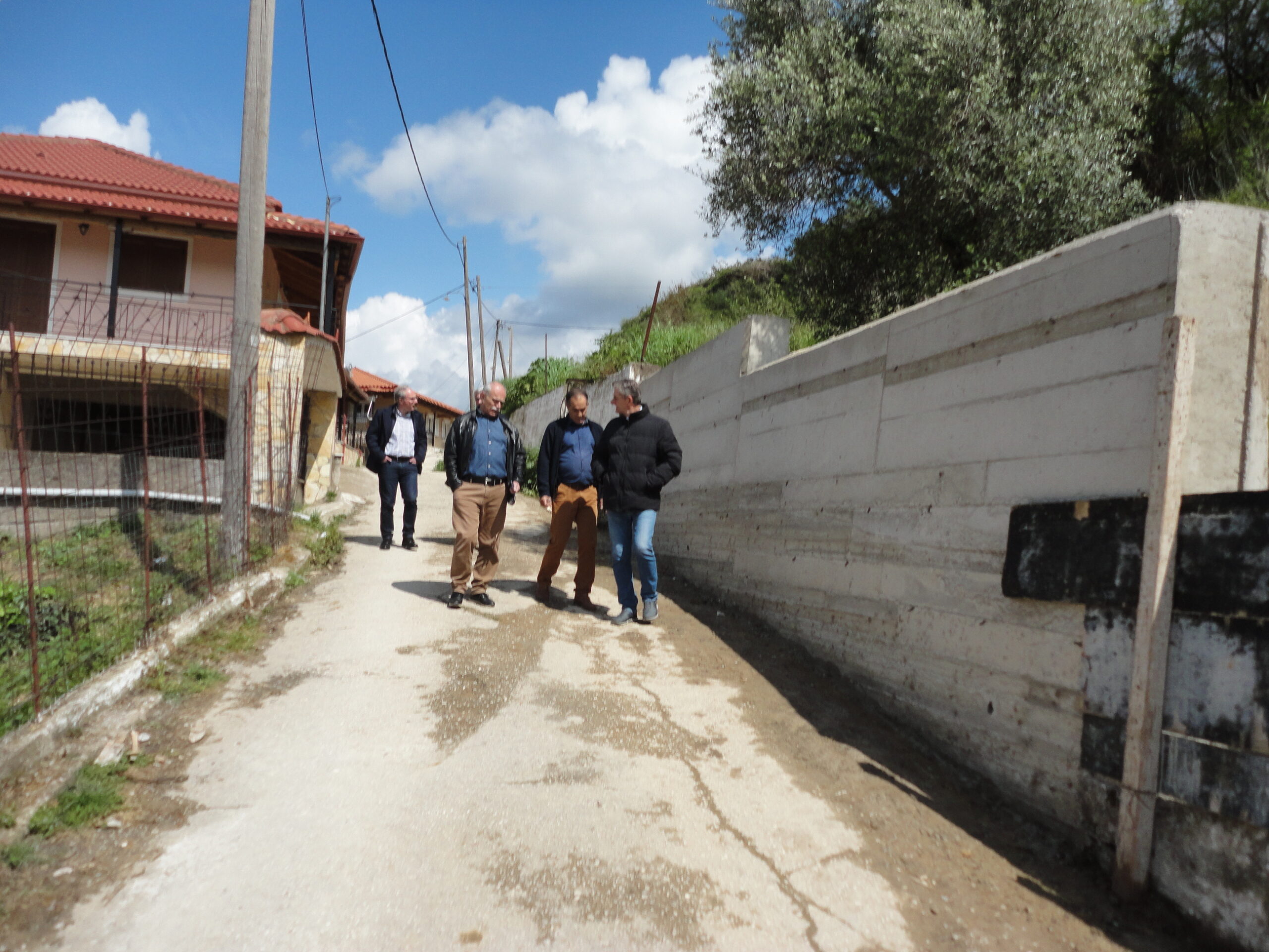 Έργα αποχέτευσης και οδοποιίας σε Αγία Άννα & Γούμερο