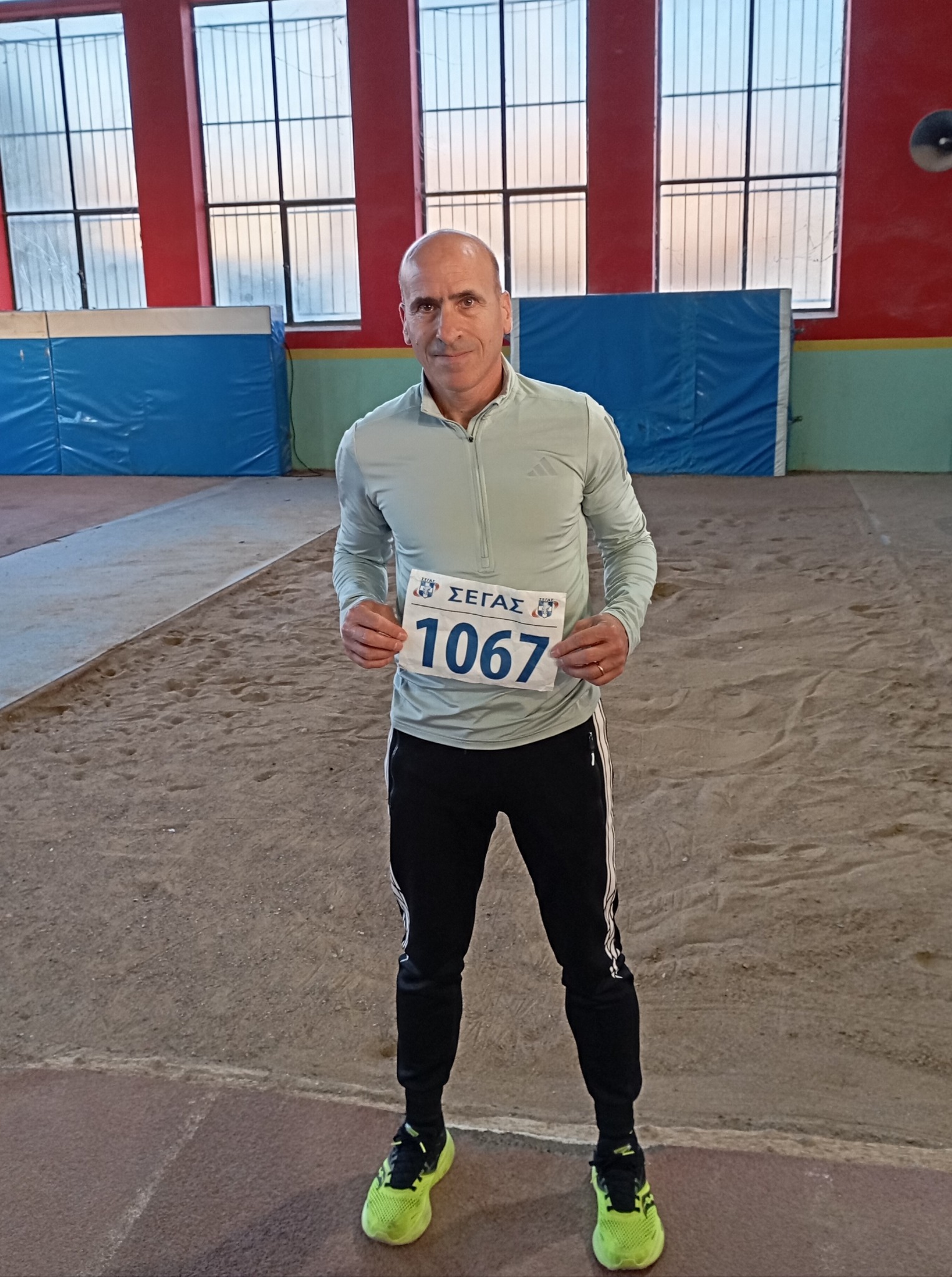 Πανελλήνιο ρεκόρ βετεράνων στον κλειστό στίβο ο Δημητρακόπουλος