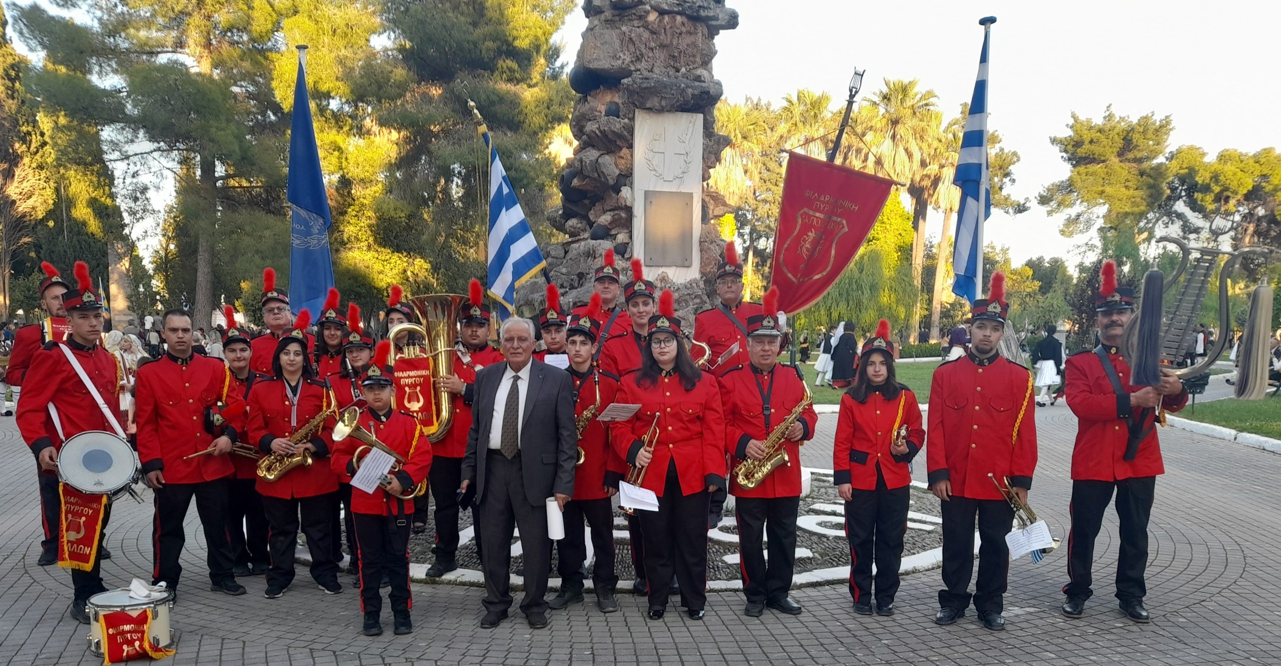Σε πείσμα των καιρών και χωρίς «χείρα βοηθείας» συνεχίζει  τη λαμπρή πορεία της η Φιλαρμονική Πύργου