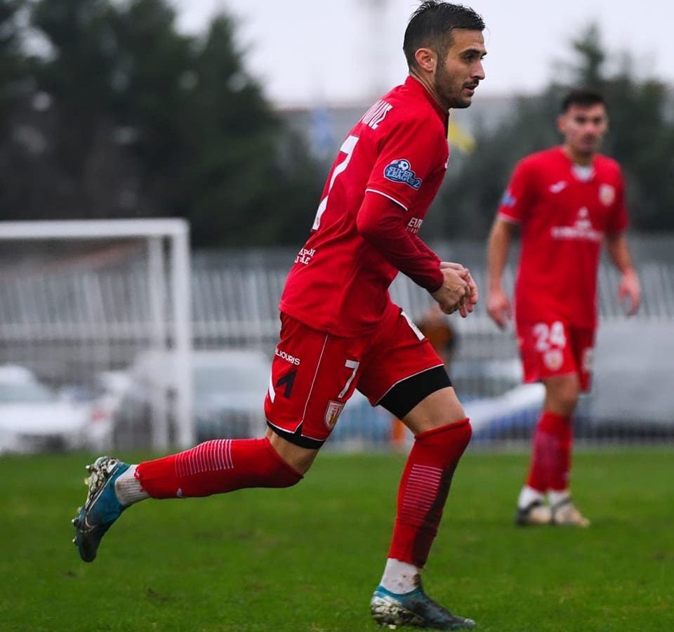 Συνεχίζει στον Καμπανιακό ο Γαρύφαλλος