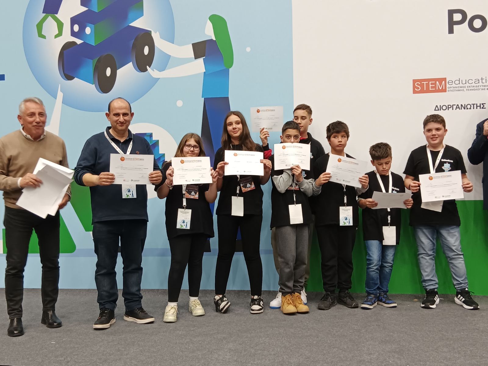 1ο Δημ. Σχολείο Λεχαινών: Χάλκινο Βραβείο  στον Πανελλήνιο Διαγωνισμό Εκπαιδευτικής Ρομποτικής STEM 2025