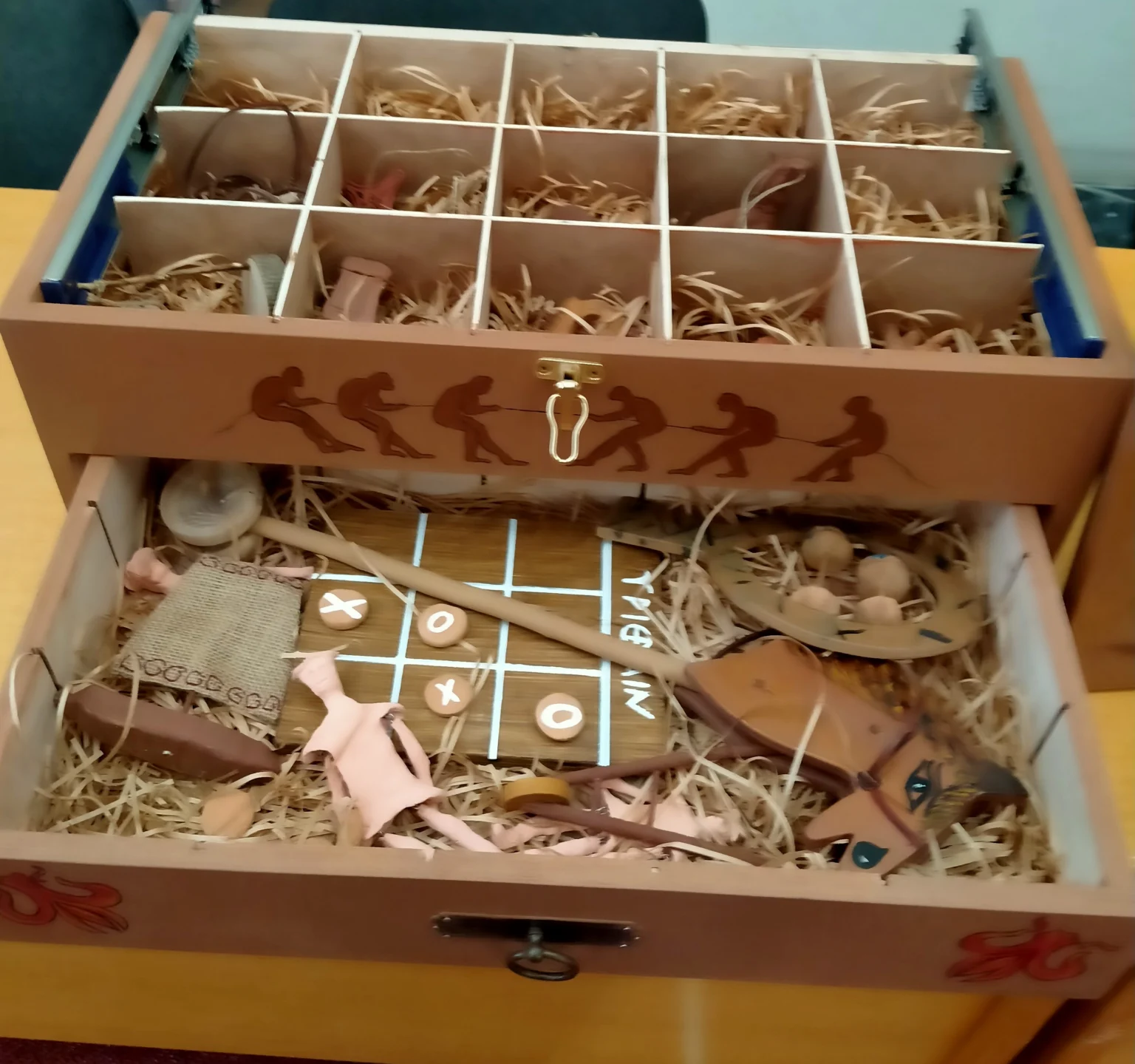 Δημόσια Κεντρική Βιβλιοθήκη Πύργου | Το Παιχνίδι: Από την Αρχαιότητα έως σήμερα – Μια Διαδρομή Χαράς και Μάθησης