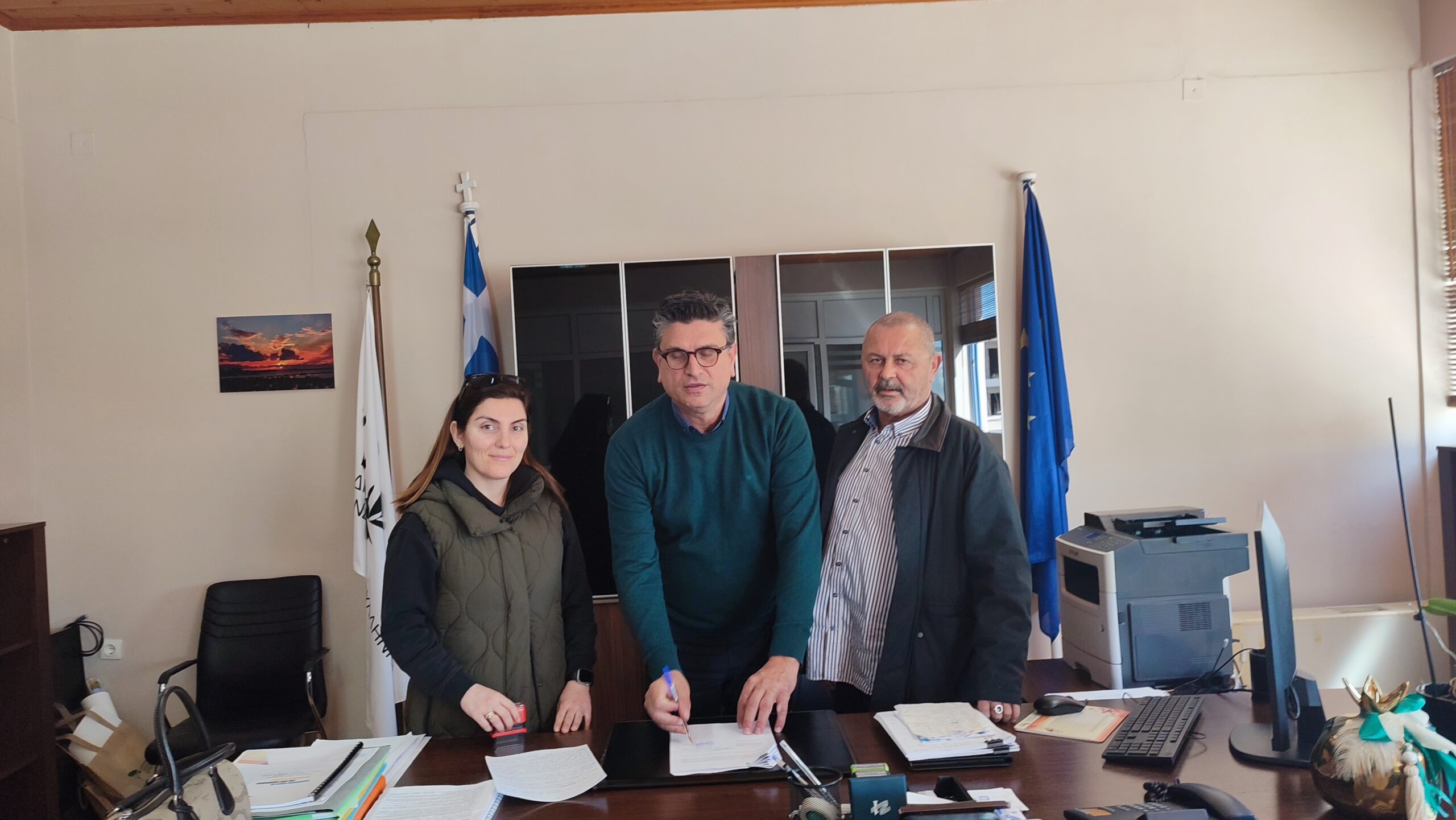 Δήμος Ανδραβίδας-Κυλλήνης: Υπεγράφη η σύμβαση για νέες παιδικές χαρές και παρεμβάσεις σε υπάρχουσες