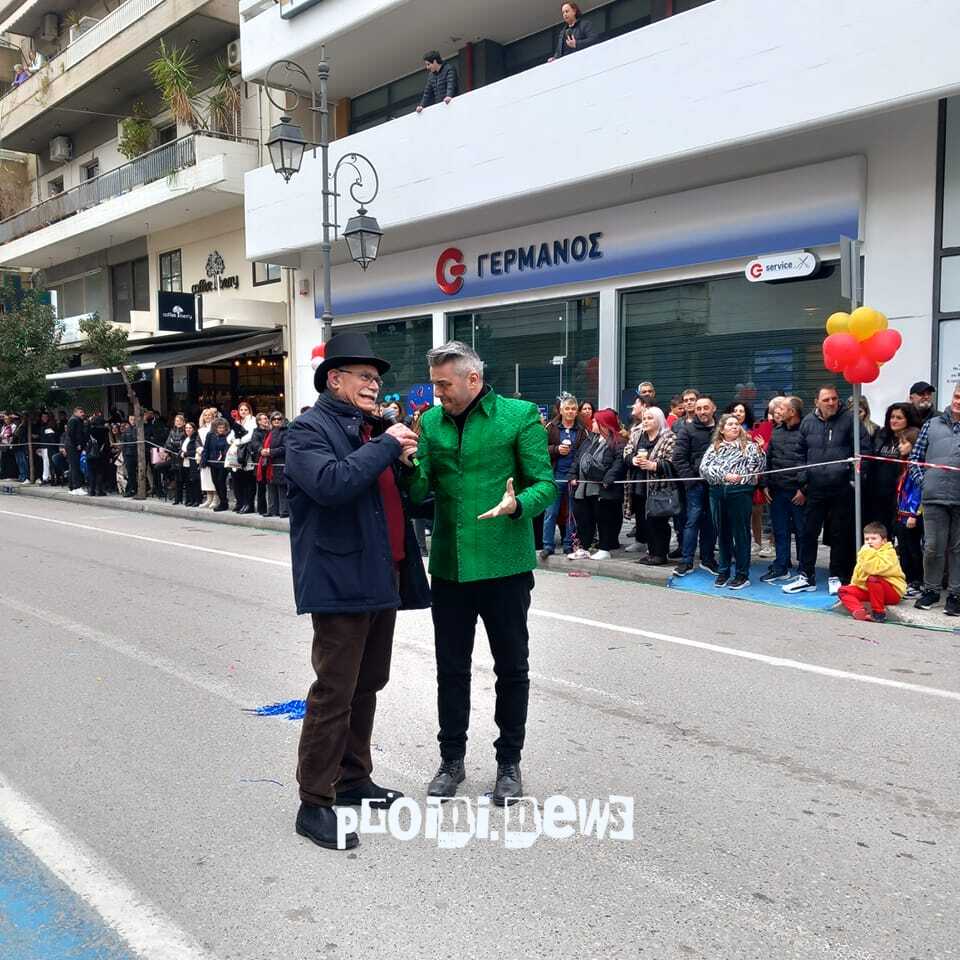 Πυργιώτικο Καρναβάλι: Φαντασμαγορική παρέλαση από 4000 καρναβαλιστές!