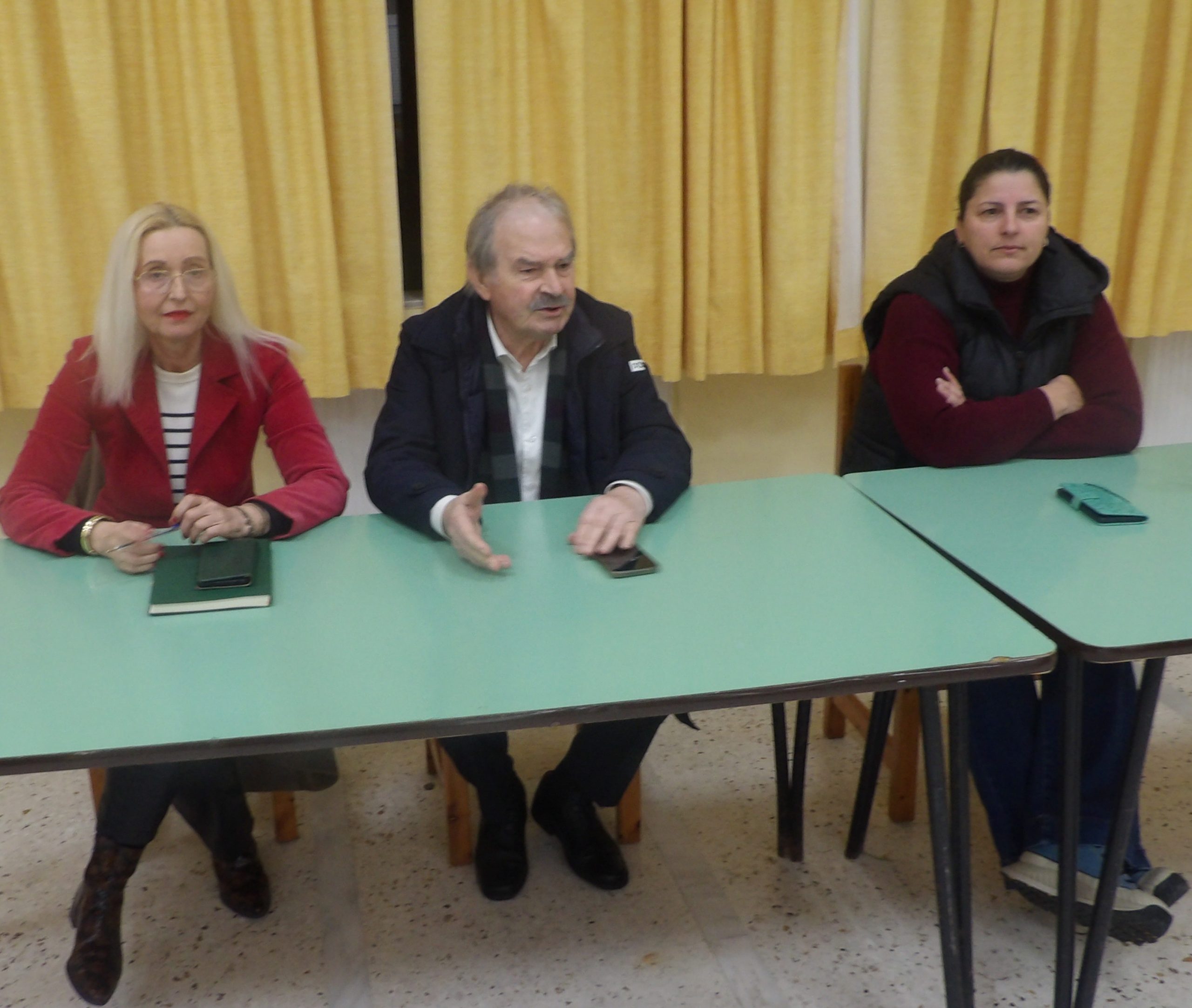 Ευρεία σύσκεψη για το 30ο Καρναβάλι Κρεστένων έγινε στην πρ. Μαθητική Εστία της πόλης