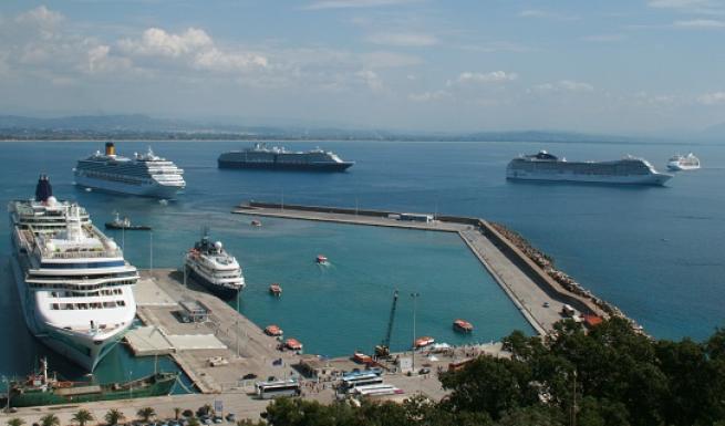 «Όχι σε κοινό επενδυτή για τα λιμάνια Κατακόλου & Πάτρας»