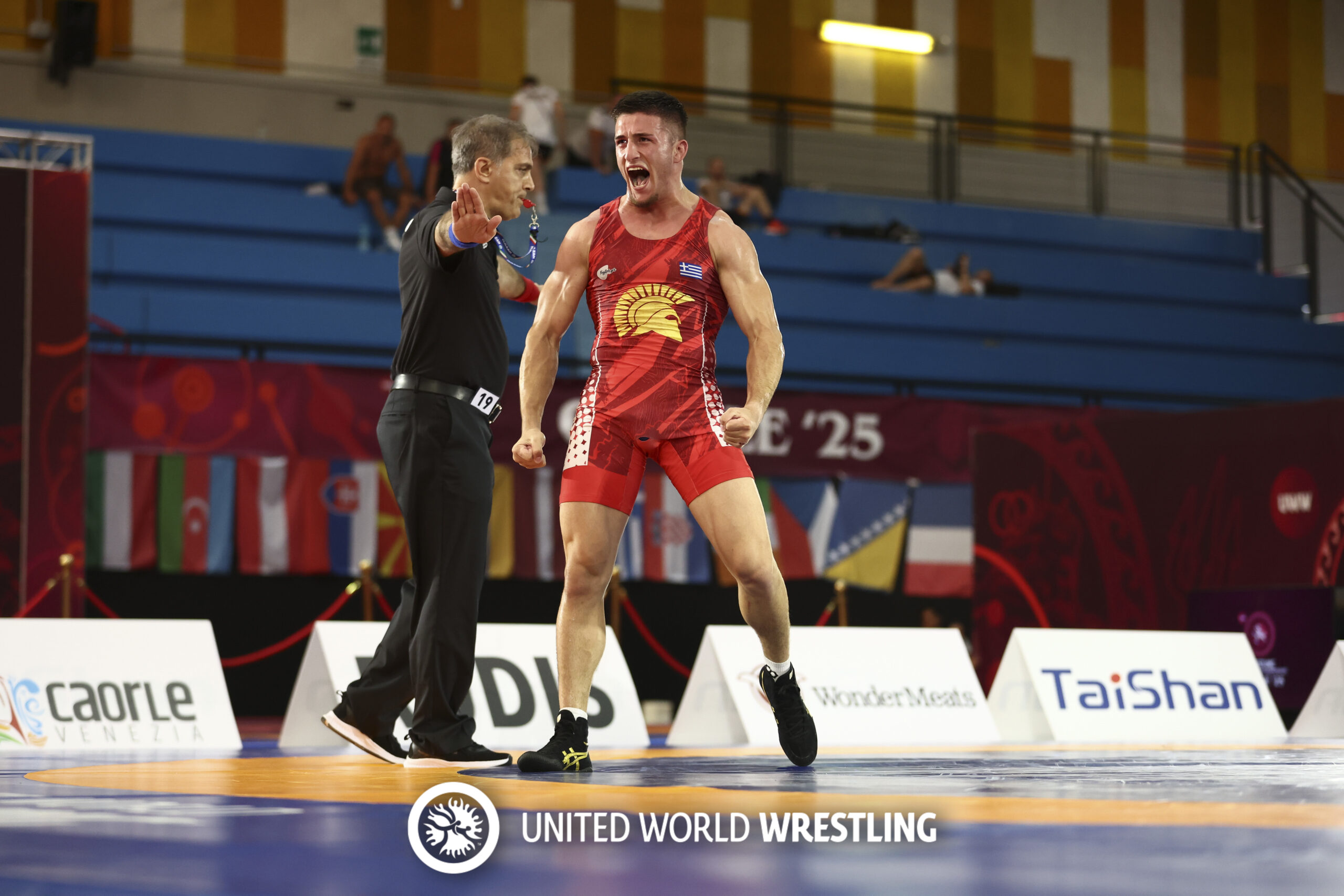 Πάλη: Ο Αρίωνας των υπερβάσεων και των μεταλλίων-Η προετοιμασία στο Κιργιστάν και ο τραυματισμός