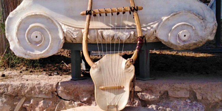 Μουσική εκδήλωση στο Αρχαίο Αίπυ Πλατιάνας: Η Αρχαία Επτάχορδη Λύρα και η αναβίωσή της
