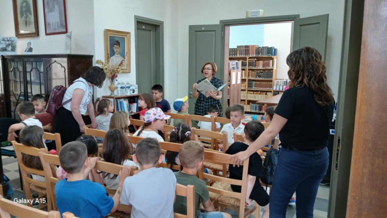 Επίσκεψη του 1ου Νηπιαγωγείου Λεχαινών στην Δημοτική Βιβλιοθήκη