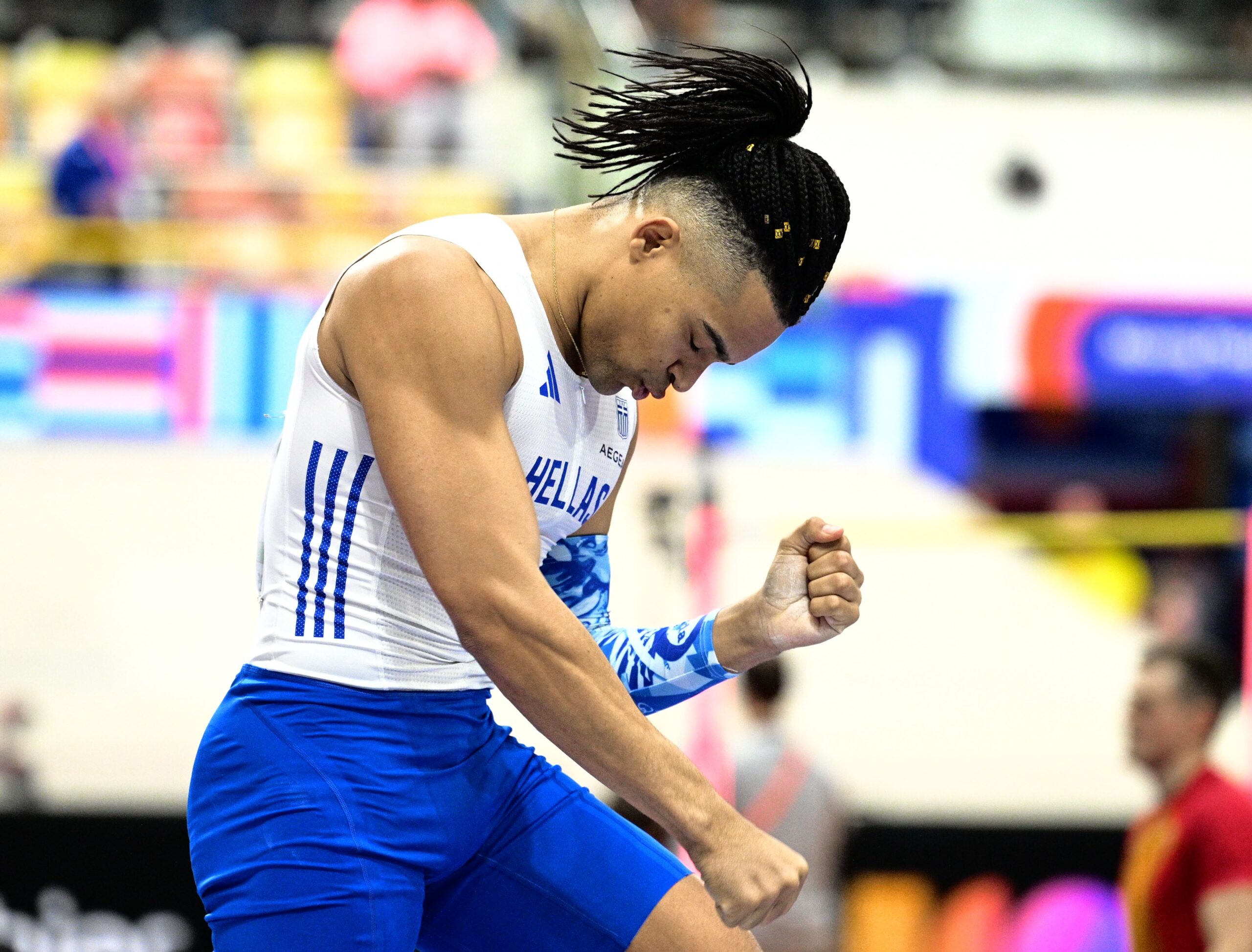 Άγγιξε τα 6.10μ. ο Καραλής στο Μονακό