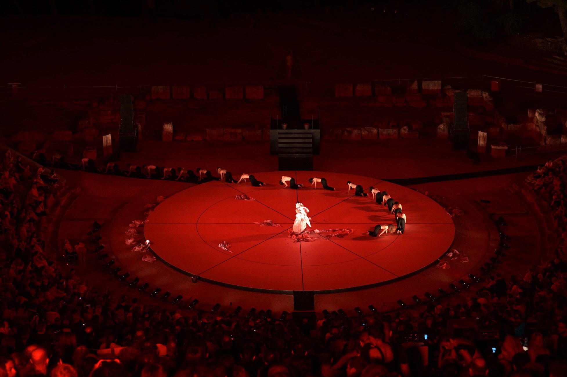 Καθήλωσε το κοινό η «Ορέστεια» στο Φλόκα