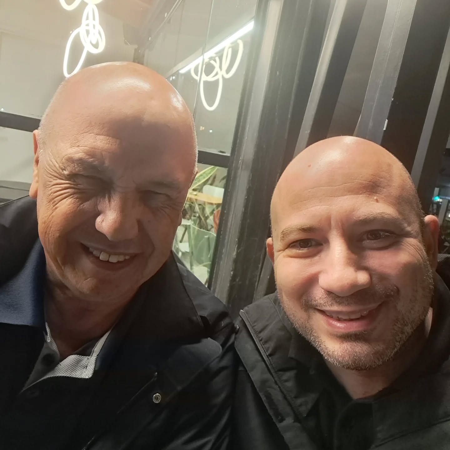 Αινιγματική ανάρτηση Κάρδαρη με Ρότσα!