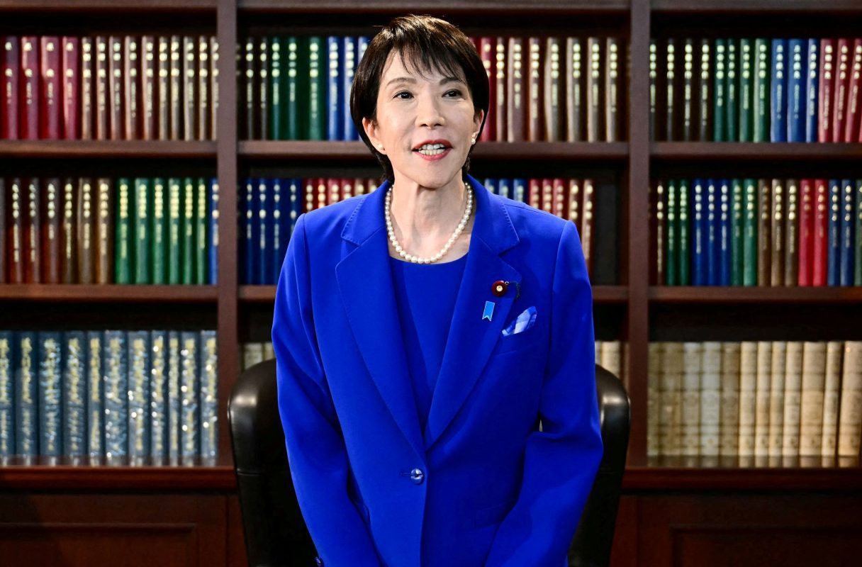 Μια «σιδηρά κυρία» στο τιμόνι της Ιαπωνίας