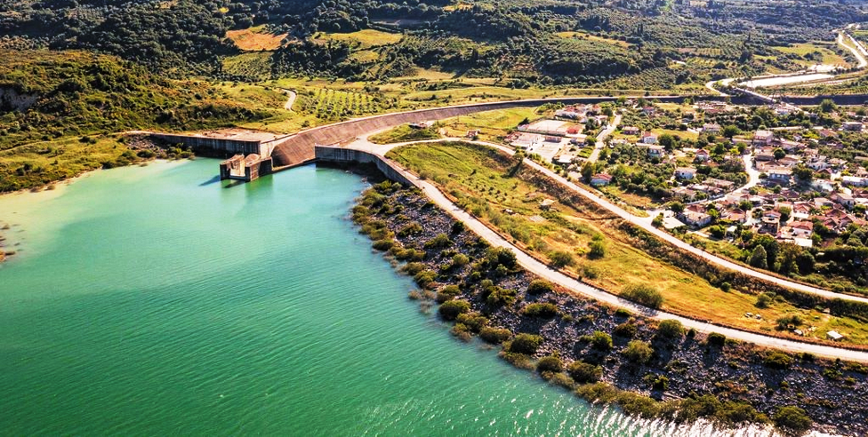 Ηλεία: Κλιμακώνονται οι αντιδράσεις για το φωτοβολταϊκό πάρκο στο φράγμα Πηνειού