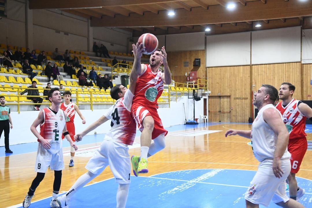 Πυρσός – Βαρθολομιό 59-80: Άνετα και η 16η νίκη-Η βαθμολογία