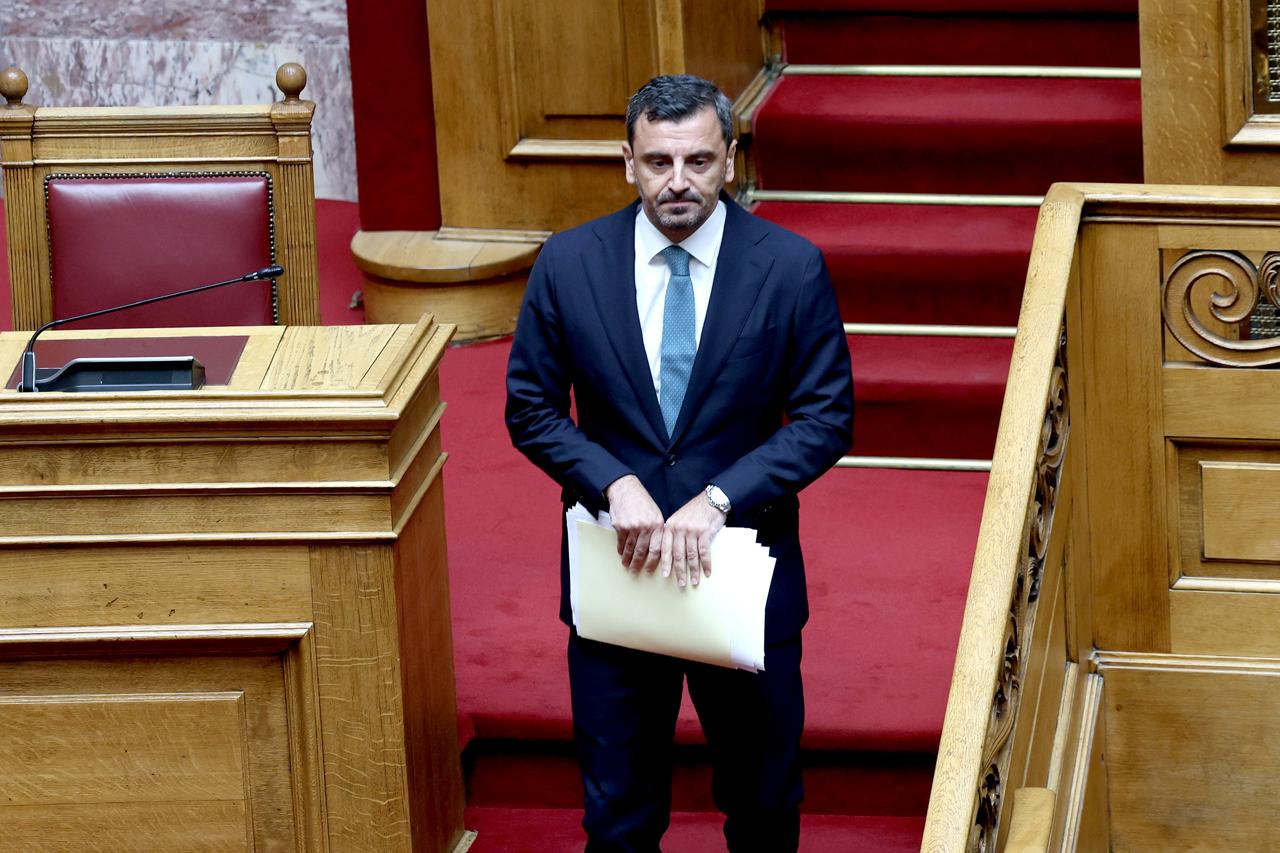 Ανδρέας Νικολακόπουλος: Στη Βουλή οι συμπτύξεις τμημάτων σε σχολεία της Ηλείας