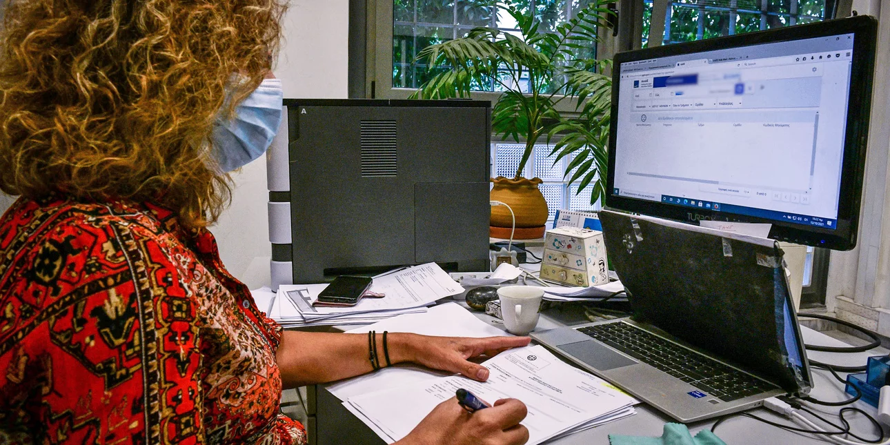 Φορολογικές δηλώσεις: Τι αλλάζει από φέτος, ποιες εκπτώσεις ισχύουν -Οι τελικές προθεσμίες [οδηγός]