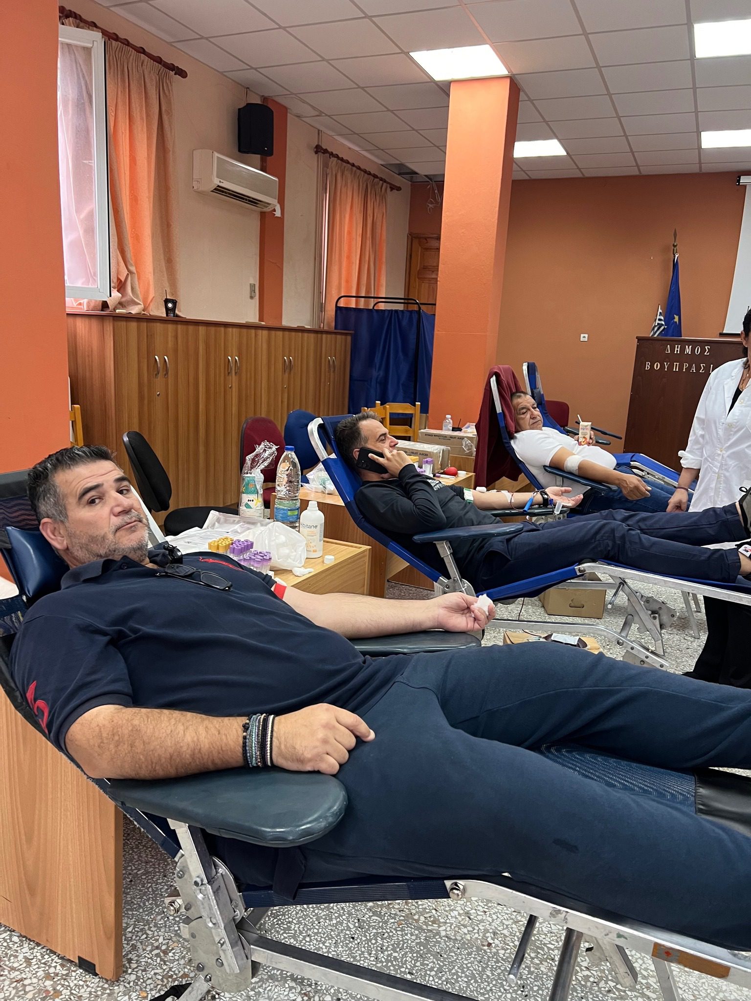 Με επιτυχία η Εθελοντική αιμοδοσία στη Βάρδα που διοργάνωσε ο Εμπορικός Σύλλογος Βουπρασίας