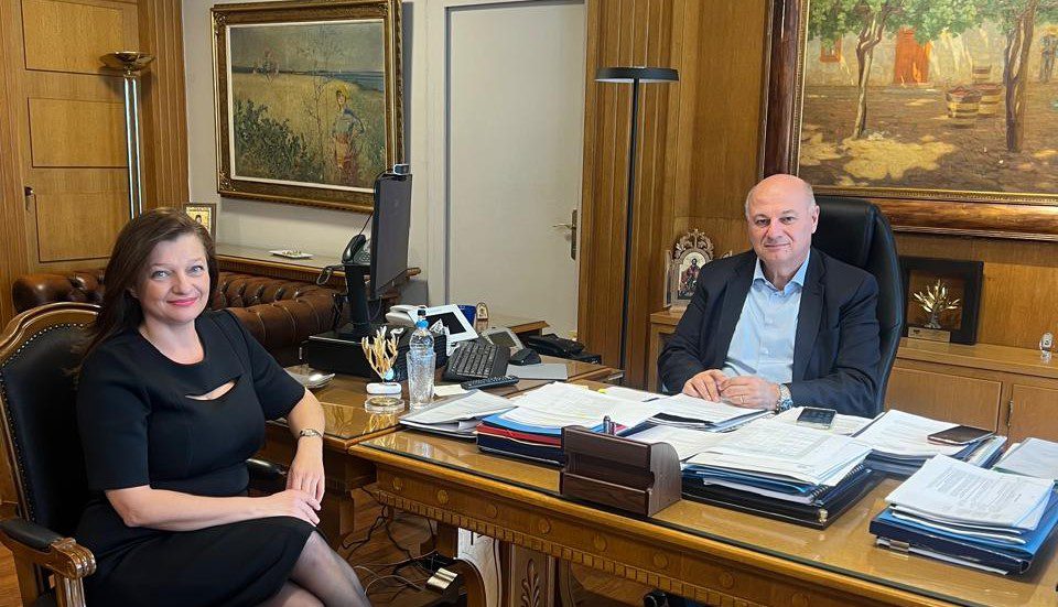 Δ. Αυγερινοπούλου: Αναφορά στο Υπ. Αγροτικής Ανάπτυξης για την ενίσχυση των παραγωγών σταφίδας και οινοποιήσιμων σταφυλιών