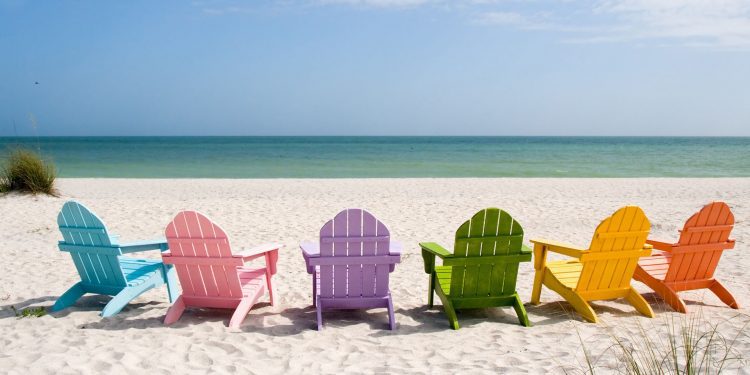 Έρευνα ΙΕΛΚΑ: Άπιαστο όνειρο οι καλοκαιρινές διακοπές για έναν στους δυο Έλληνες