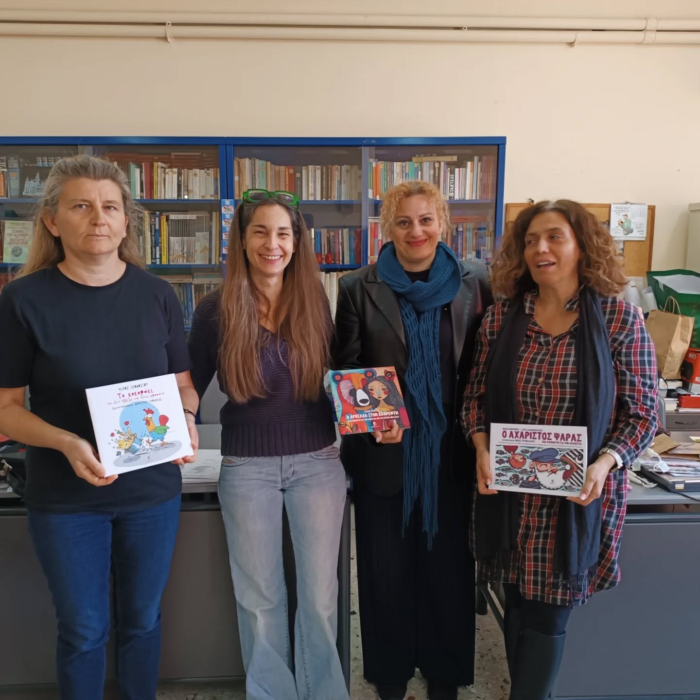 Η εκδότης των “Χάρτινων Ηρώων” Ηρώ Ρήγα δώρισε βιβλία στην βιβλιοθήκη του 4ου Γυμνασίου Πύργου