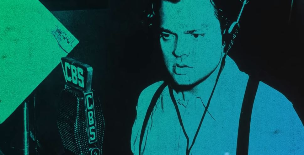 Σαν σήμερα: Ο Όρσον Γουέλς έπεισε τους ραδιοφωνικούς ακροατές του ότι ήρθαν οι εξωγήινοι