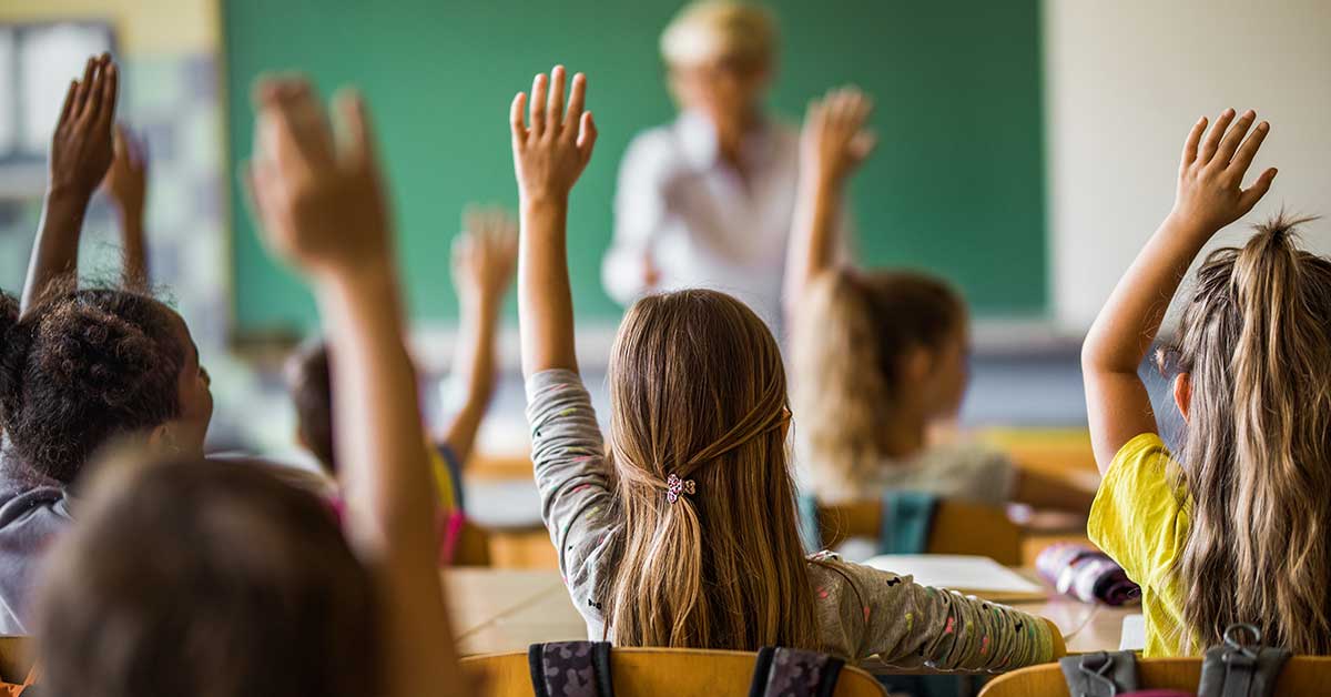 Θάνατος 13χρονης σε σχολείο στον Πειραιά: «Δεν μας ενημέρωσε κανείς» – Τι λένε γονείς