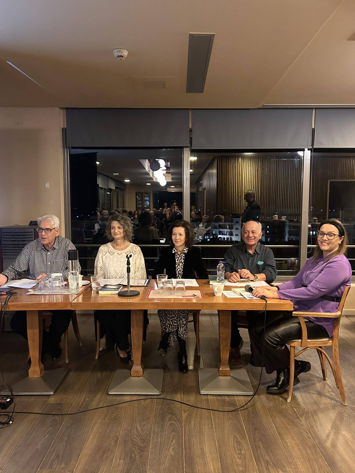 Εξαιρετική λογοτεχνική βραδιά παρουσίασης του νέου βιβλίου του Ν. Κωνσταντινίδη στον Πύργο – Η «Αληθινή Αγάπη» πάντα νικά…