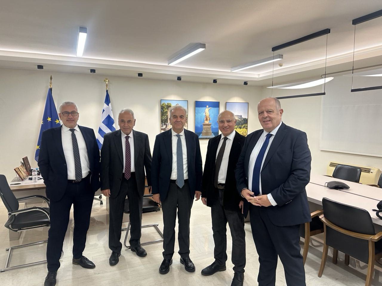 Στην Ηλεία το πρώτο περιφερειακό γραφείο του Πανελλήνιου Συνδέσμου Εξαγωγών