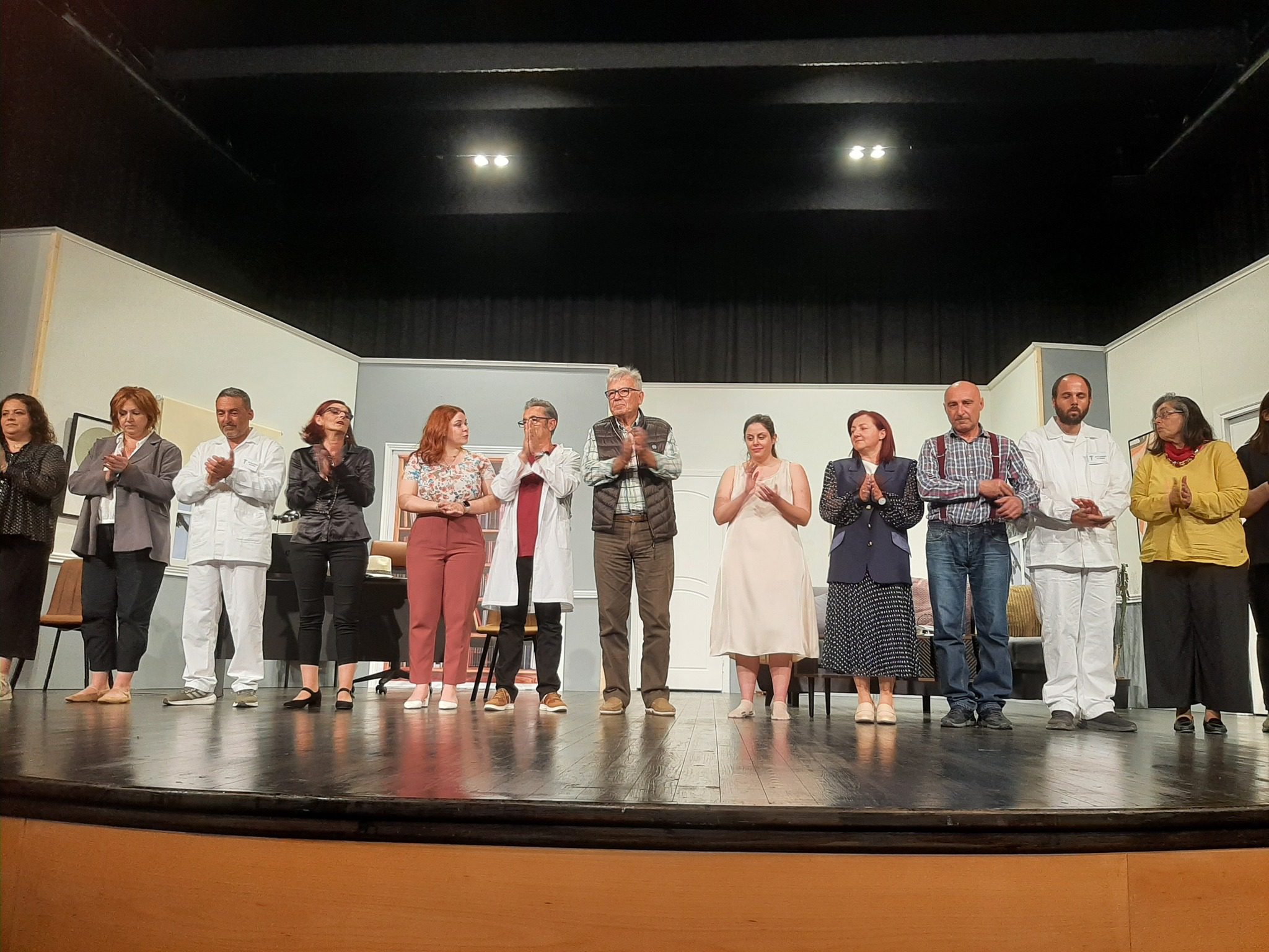 ΕρασιΤΕΧΝΕΣ Αμαλιάδας: «Κι εσείς για τον γιατρό;» με γέλιο & δάκρυ!