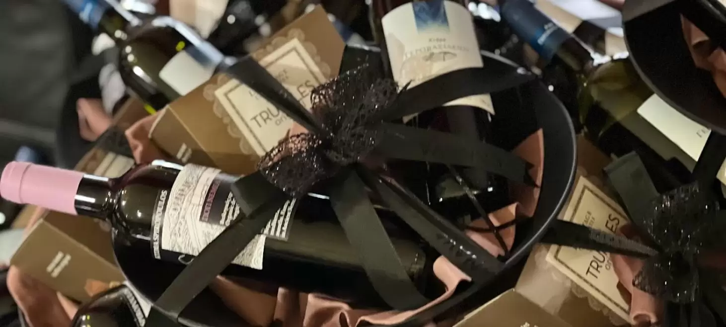 Πώς να Οργανώσετε την Τέλεια Βραδιά με Φίλους