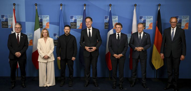 Το μεγάλο παζάρι