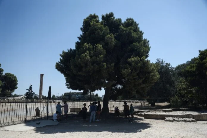 Καύσωνας: Συνεχίζονται τα 40άρια – Πότε υποχωρούν οι υψηλές θερμοκρασίες