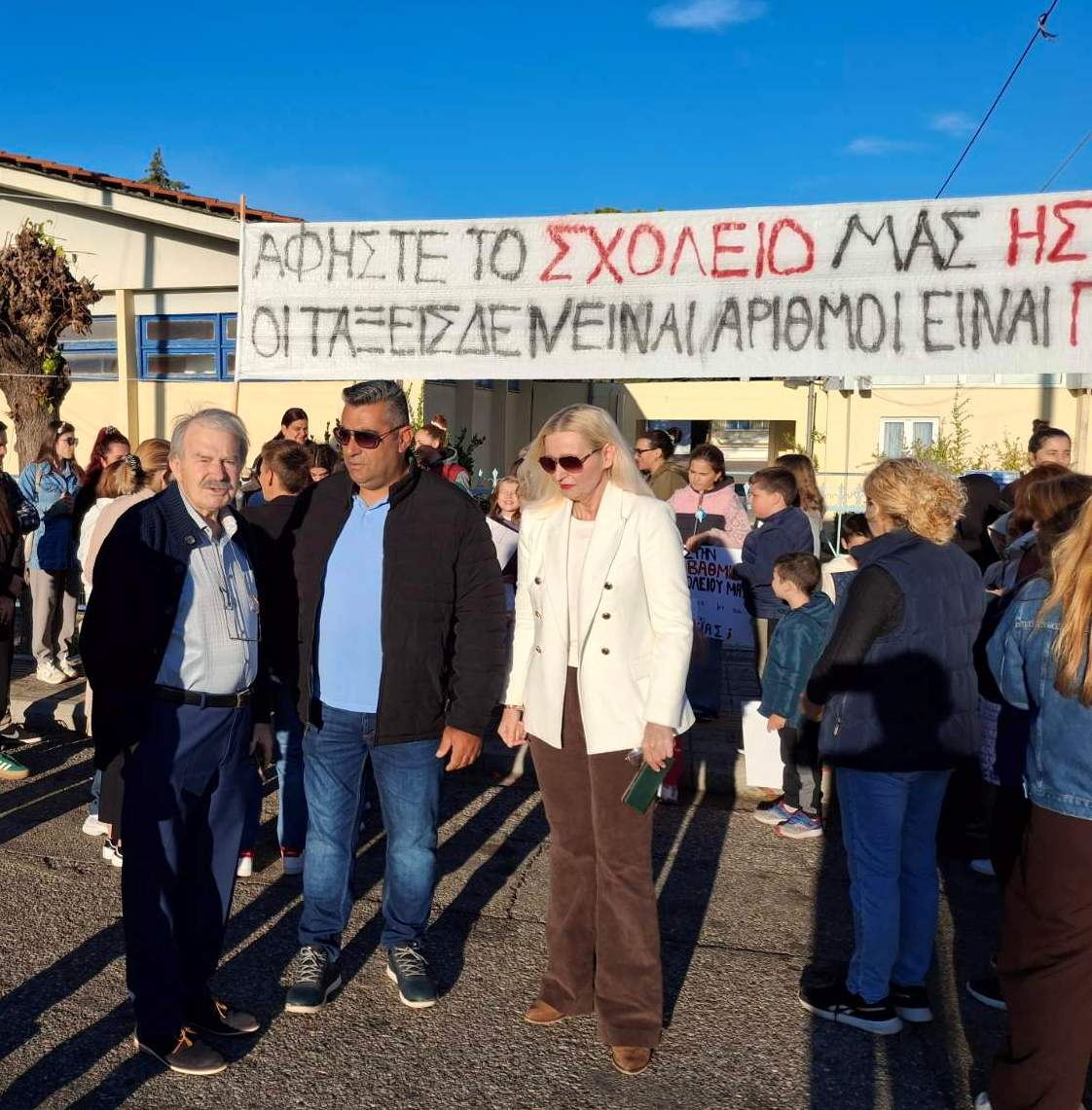 Ο Δήμαρχος Ανδρίτσαινας- Κρεστένων στο δημοτικό σχολείο Καλλικώμου