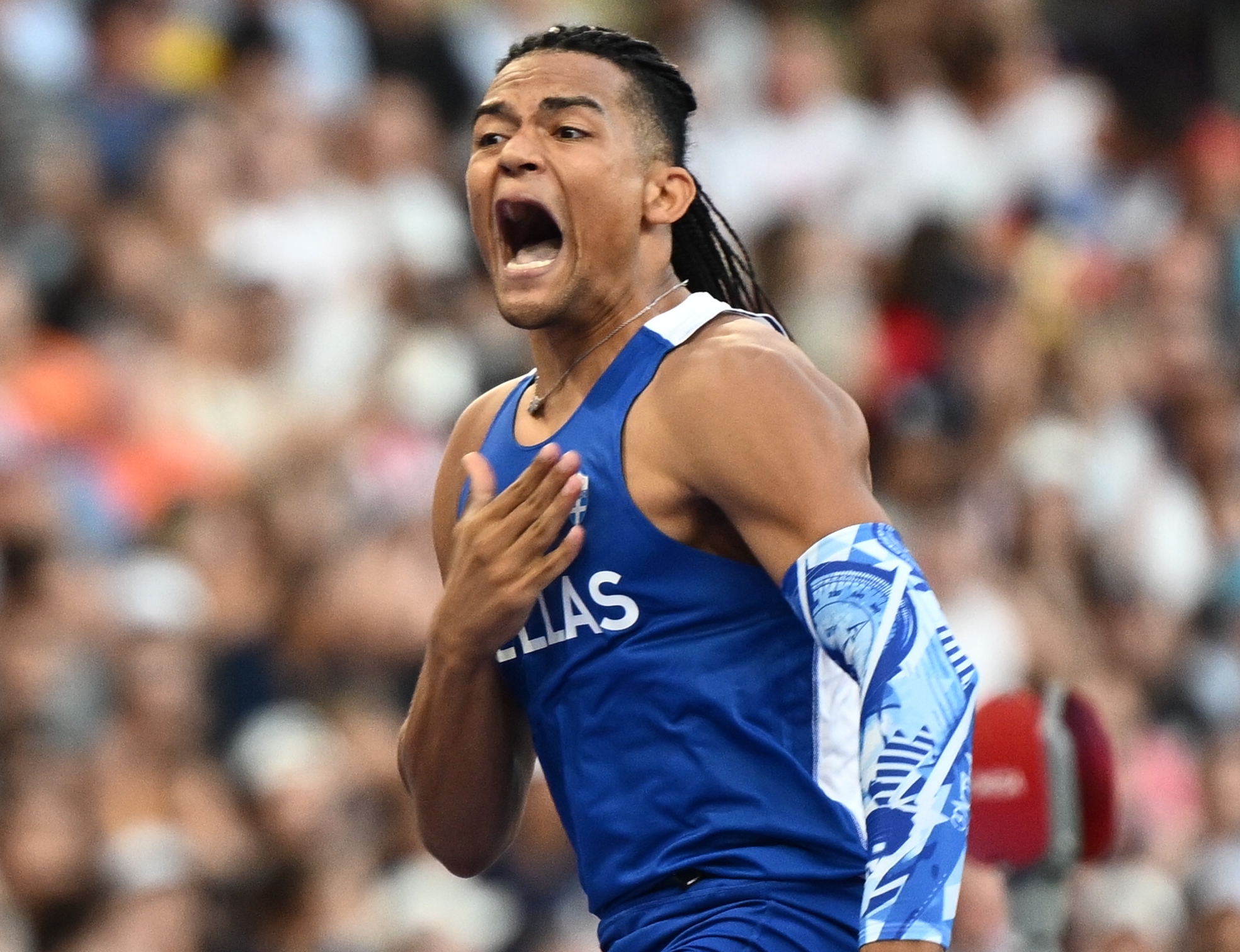 Πανελλήνιο ρεκόρ κλειστού από τον Εμμανουήλ Καραλή με 5,90 μέτρα (vid)