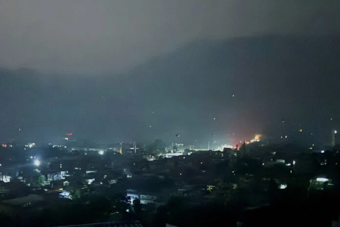 Ανάφλεξη στο Κασμίρ: 11 άμαχοι νεκροί στο νέο κύμα επιθέσεων μεταξύ Ινδίας και Πακιστάν – Στο προσκήνιο η πυρηνική απειλή